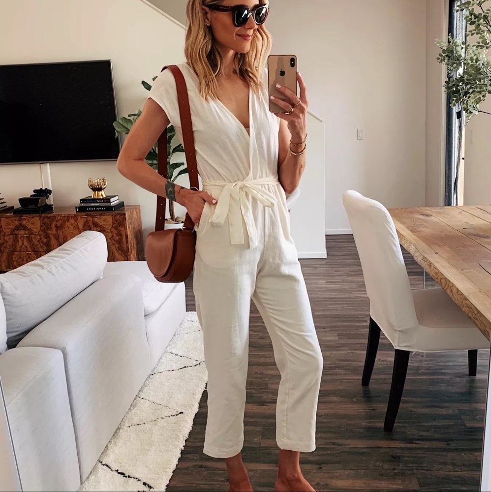 Abercrombie & Fitch cream linen jumpsuit